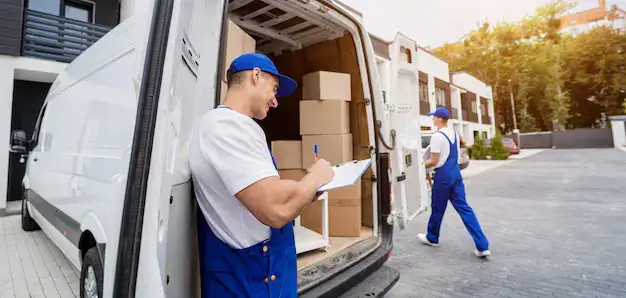 Déménageurs professionnels de l'entreprise AMC à Gray